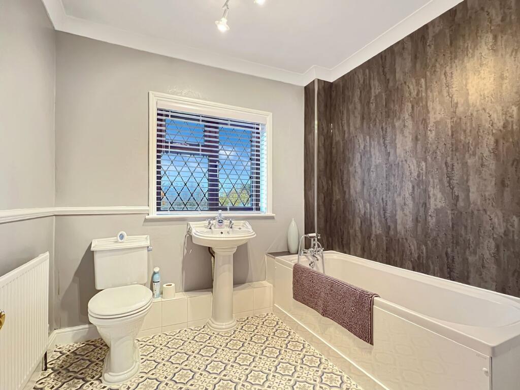 Additional property image - Hawbush Green, Cressing, Braintree, CM77