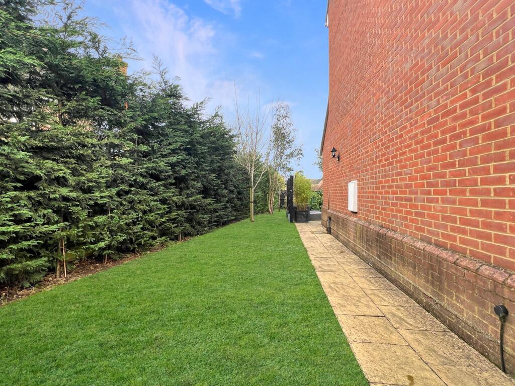 Additional property image - Quilberry Drive, Braintree, CM77