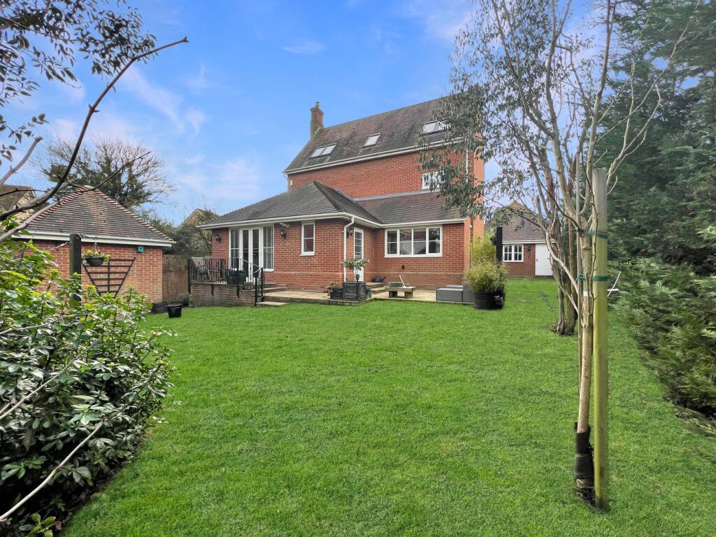 Additional property image - Quilberry Drive, Braintree, CM77