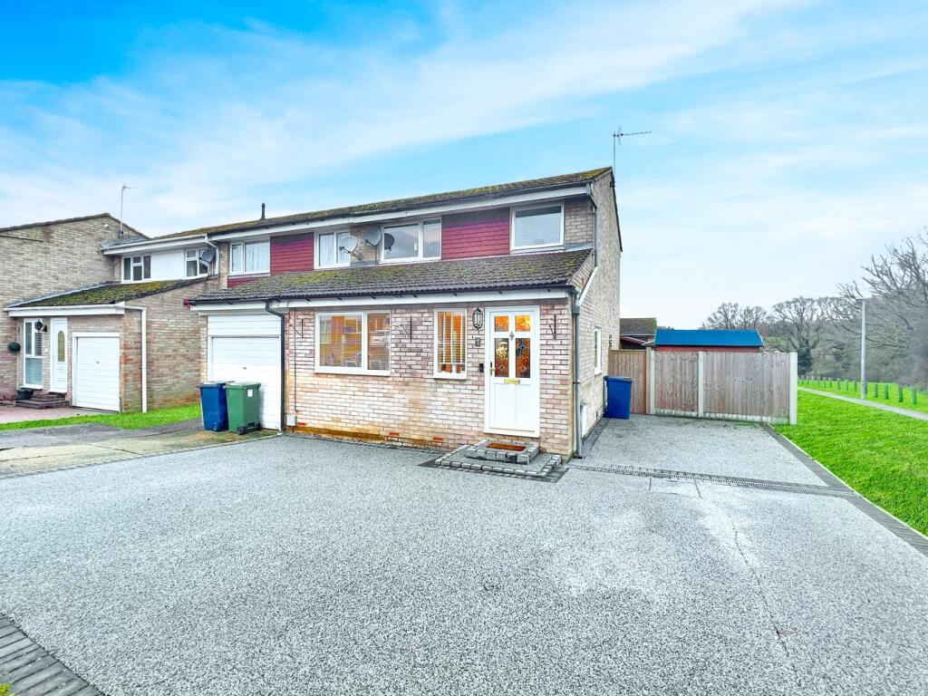 Main image of property: Exeter Close, BRAINTREE, CM7