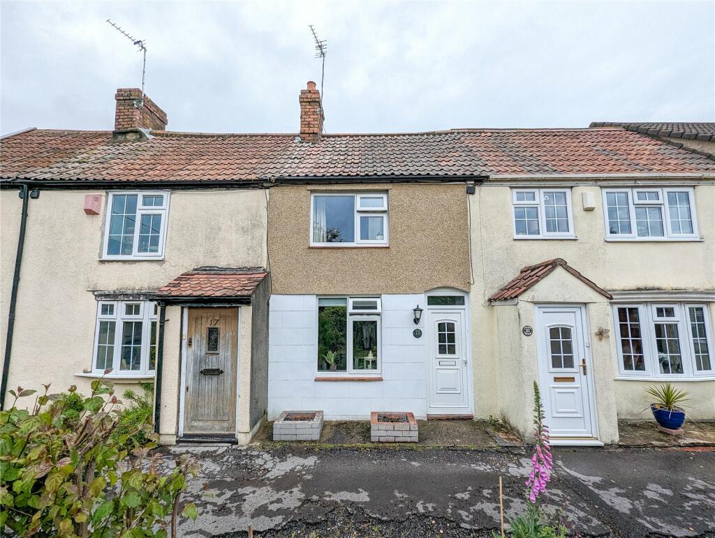 2 bedroom terraced house for sale in Somerton Close, Kingswood, Bristol