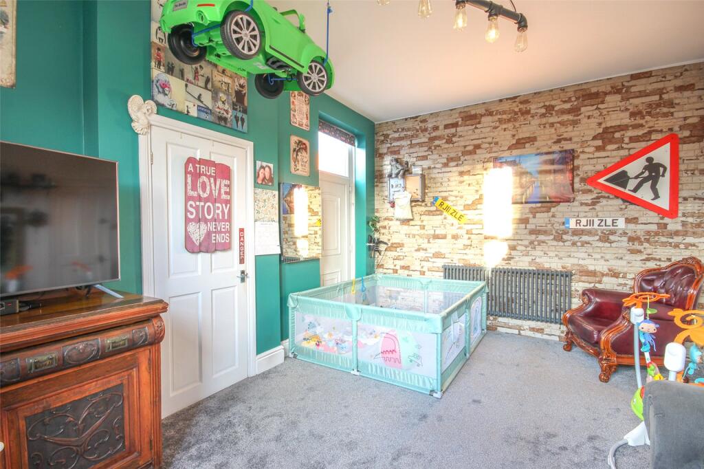 Additional property image - Woodland Way, Kingswood, Bristol, BS15