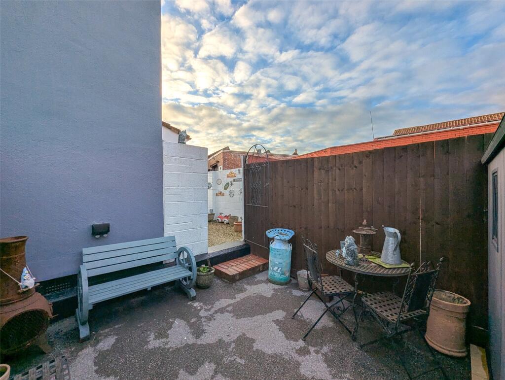 Additional property image - Woodland Way, Kingswood, Bristol, BS15