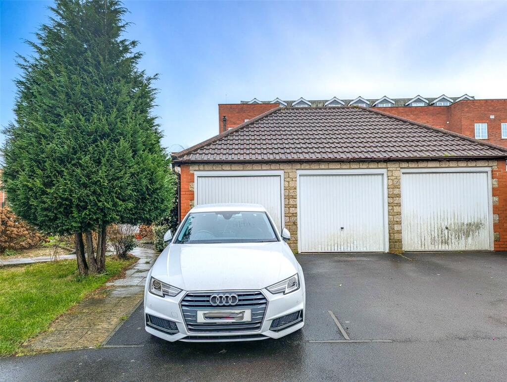 Additional property image - Parade Court, Speedwell, Bristol, BS5