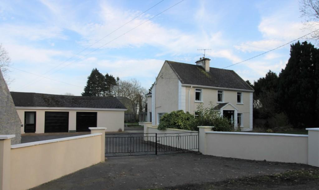 4 bedroom detached house for sale in Thurles, Tipperary, Ireland