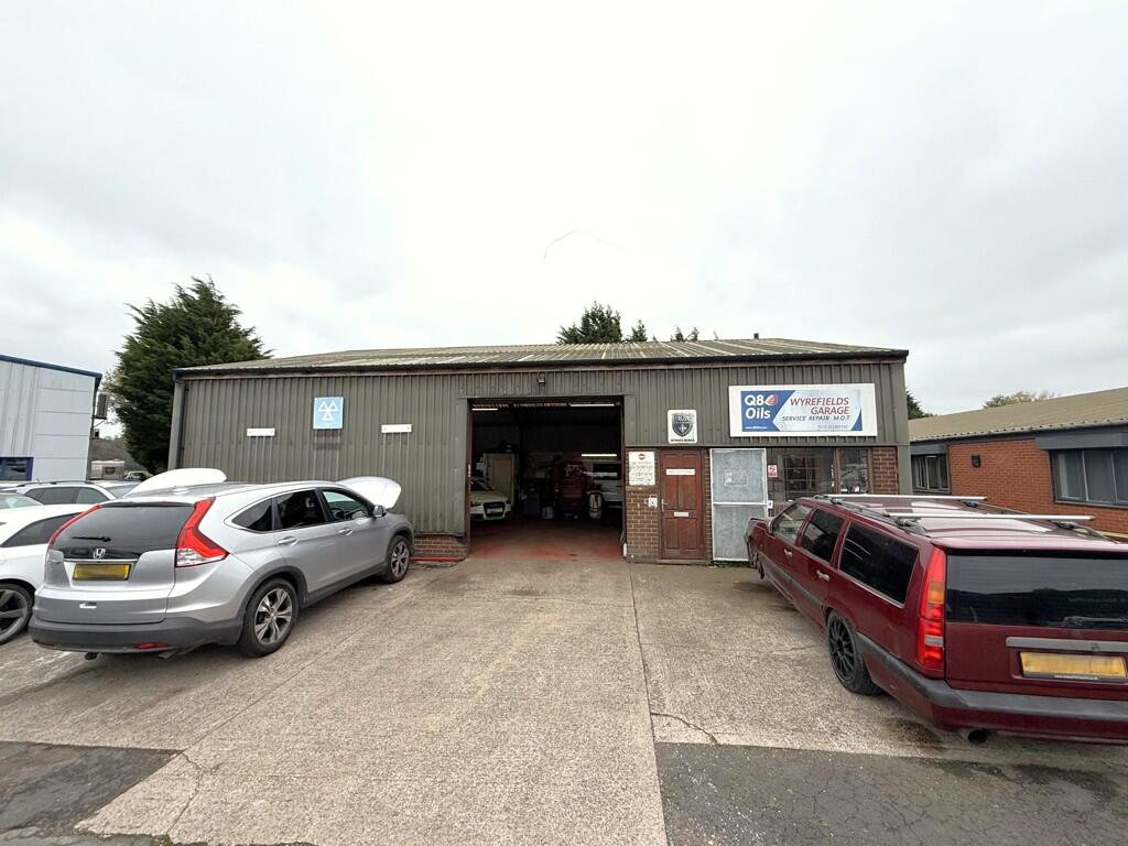 Main image of property: CAR MECHANICAL REPAIR GARAGE , WYREFIELDS , POULTON-LE-FYLDE, LANCASHIRE, FY6