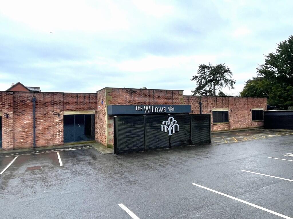 Main image of property: THE WILLOWS, BRYNING FERN LANE, KIRKHAM, LANCASHIRE, PR4