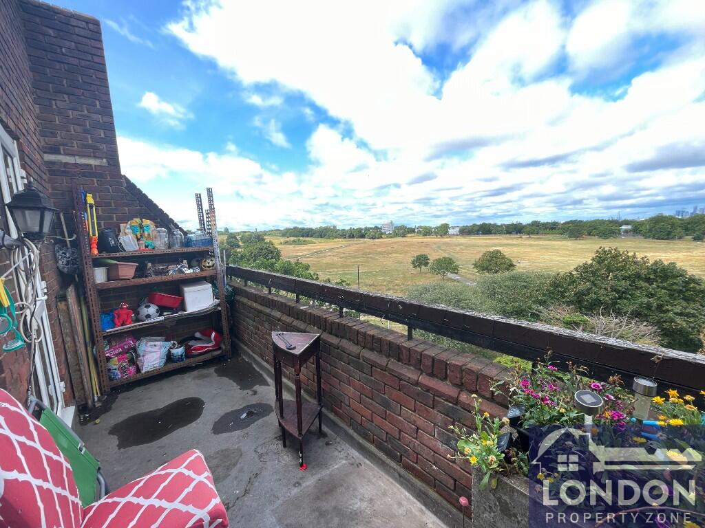 Main image of property: Woolwich Common, London SE18