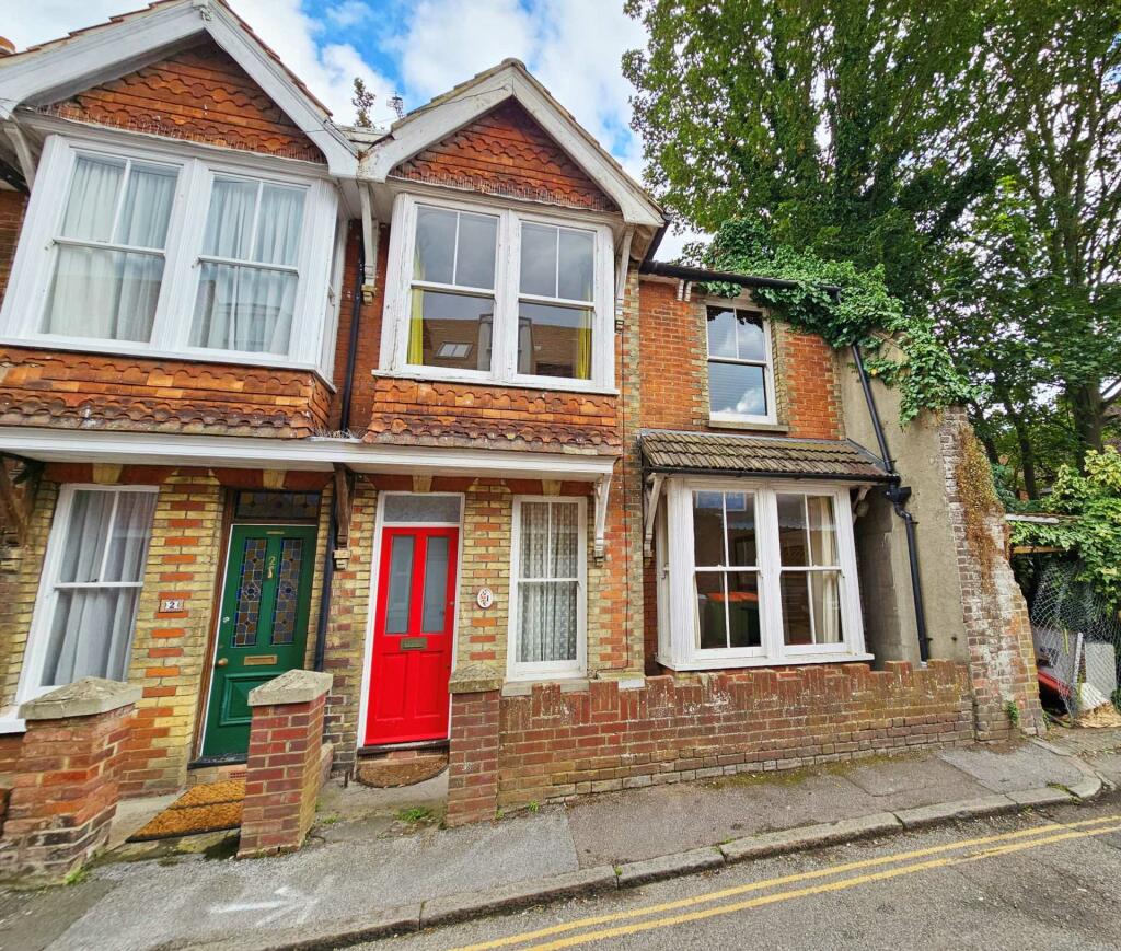 2 bedroom end of terrace house for sale in Kirbys Lane, Canterbury, CT2