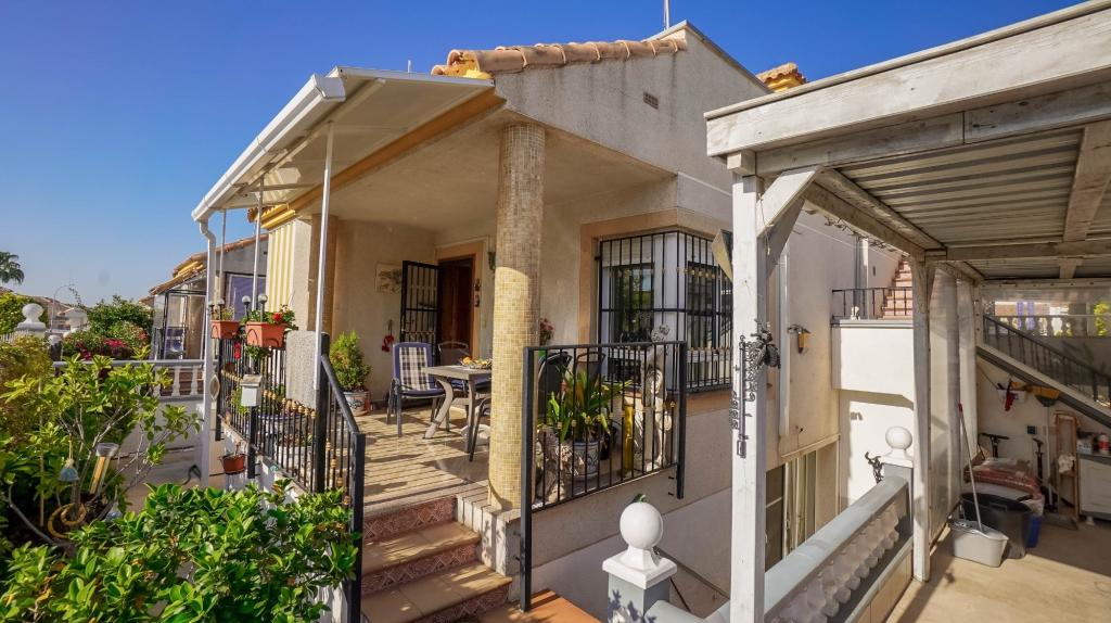 3 bedroom detached villa for sale in La Marina, Spain