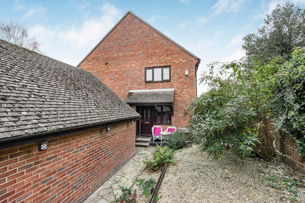 Main image of property: The Laurels, Tetsworth, OX9