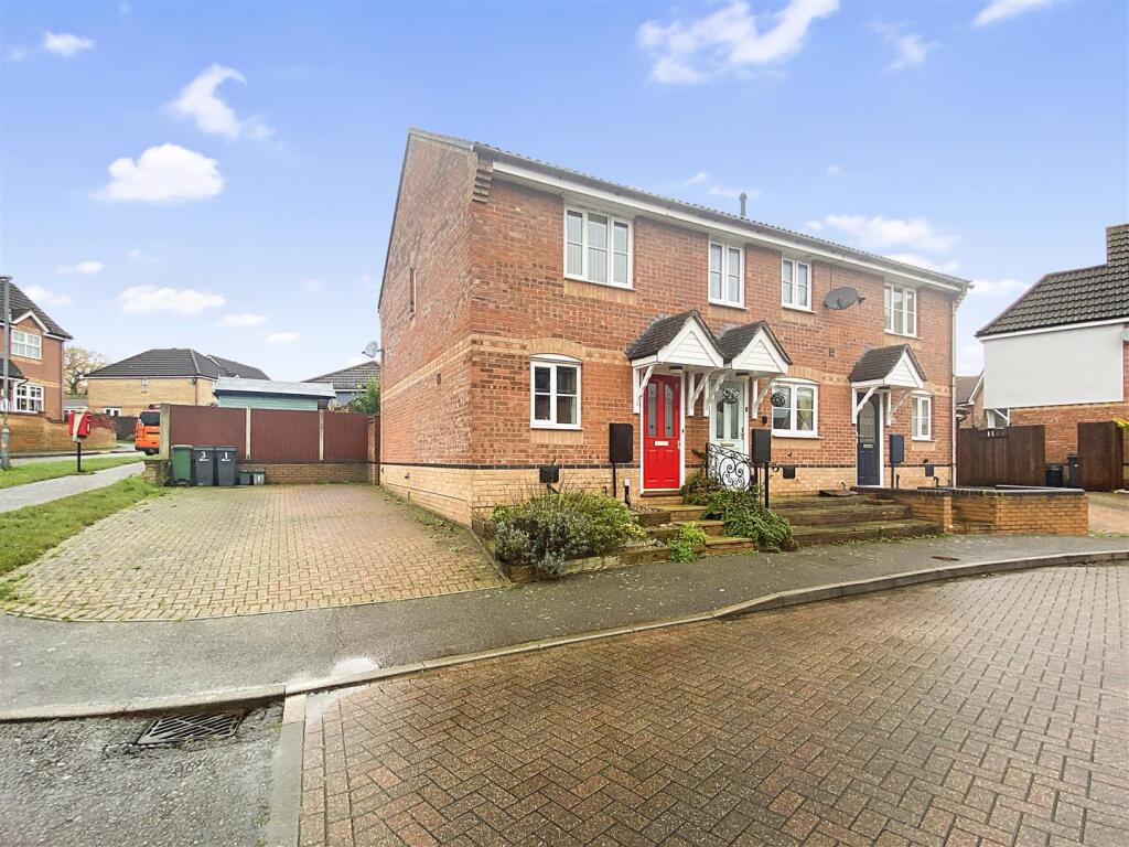 Main image of property: Bentall Close, Halstead