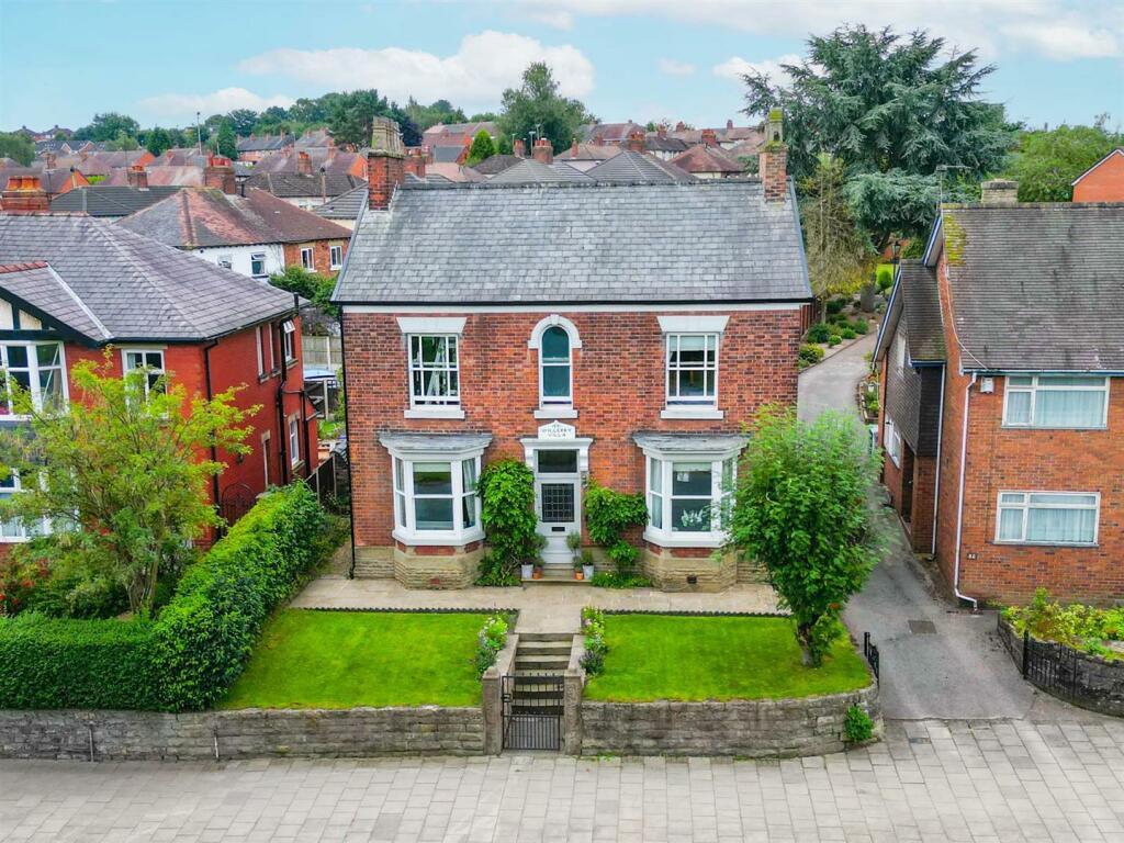 4 bedroom detached house for sale in West Road, Congleton, CW12