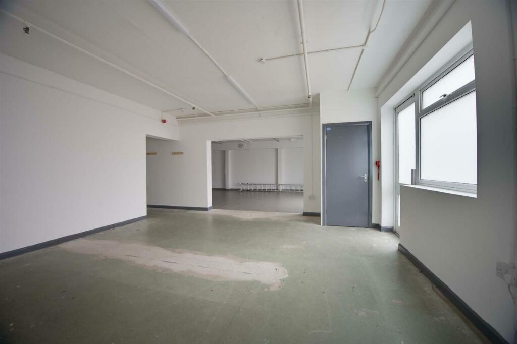Additional property image - Nat Lane, Winsford, Cheshire