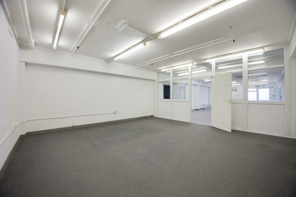 Additional property image - Nat Lane, Winsford, Cheshire