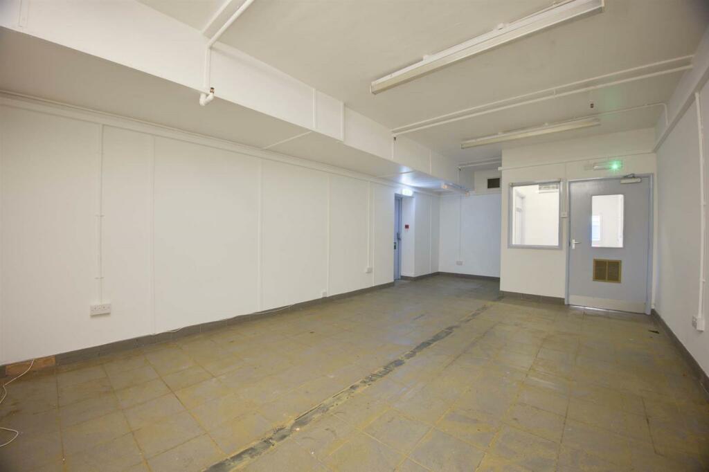 Additional property image - Nat Lane, Winsford, Cheshire