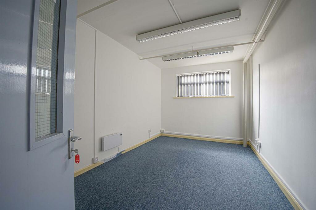 Additional property image - Nat Lane, Winsford, Cheshire