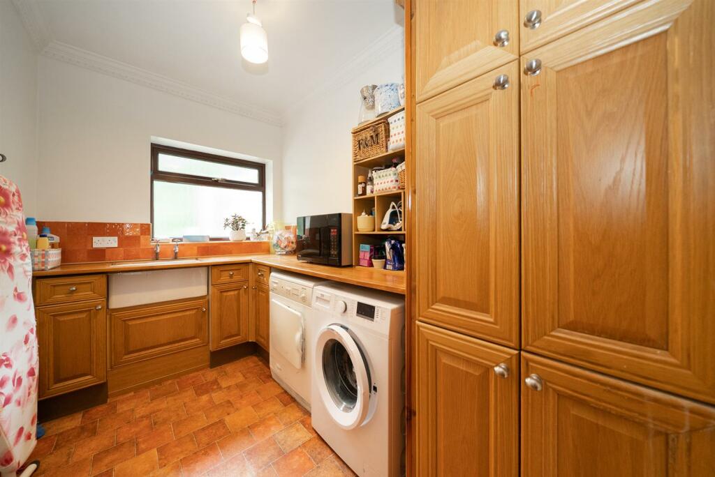 Additional property image - Blackfirs Lane, Somerford, Congleton