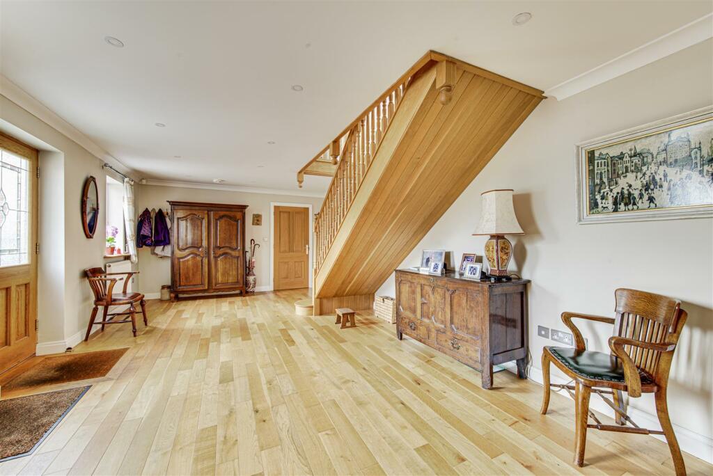 Additional property image - Spacious home on the exclusive Blackfirs Lane, Somerford, Congleton