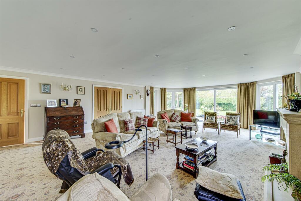 Additional property image - Spacious home on the exclusive Blackfirs Lane, Somerford, Congleton