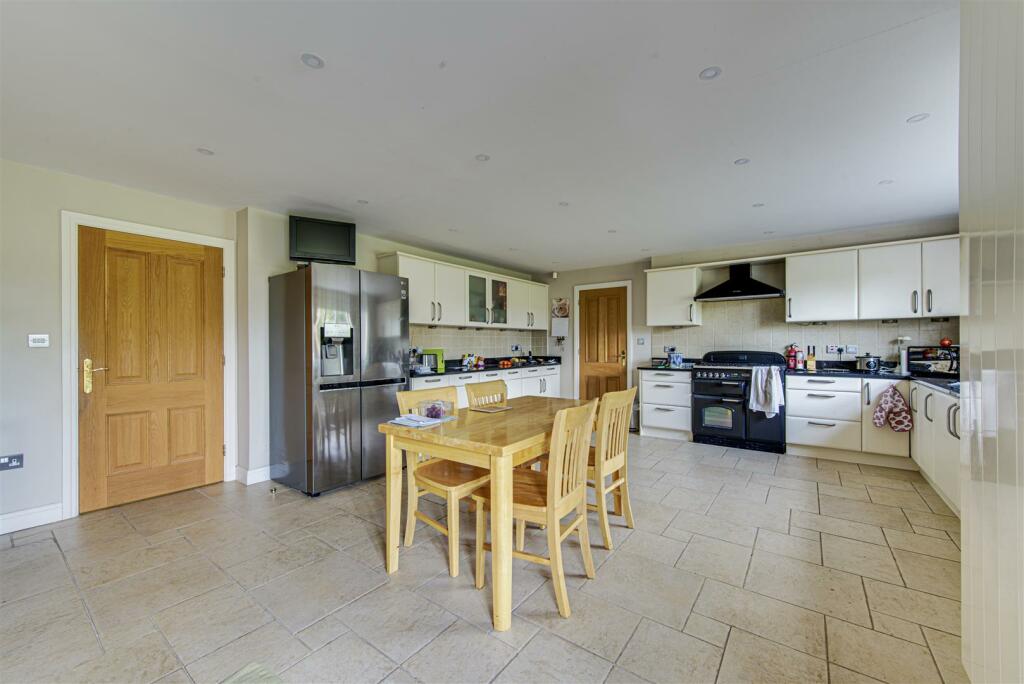 Additional property image - Spacious home on the exclusive Blackfirs Lane, Somerford, Congleton