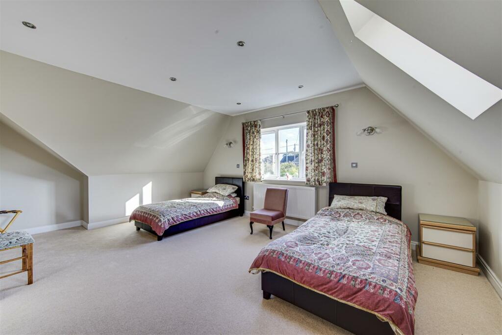 Additional property image - Spacious home on the exclusive Blackfirs Lane, Somerford, Congleton