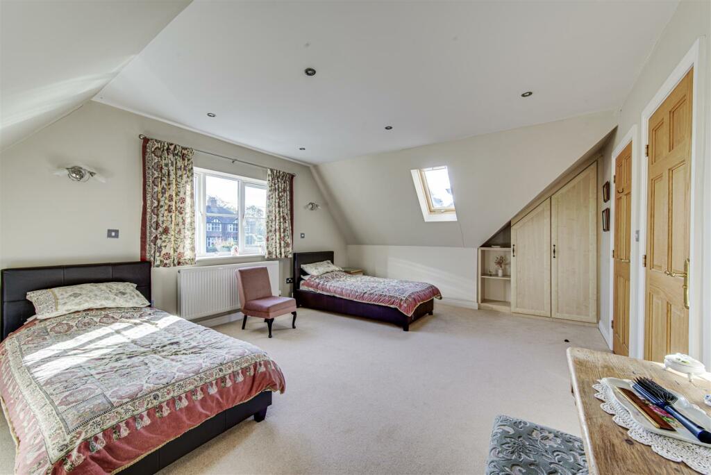Additional property image - Spacious home on the exclusive Blackfirs Lane, Somerford, Congleton