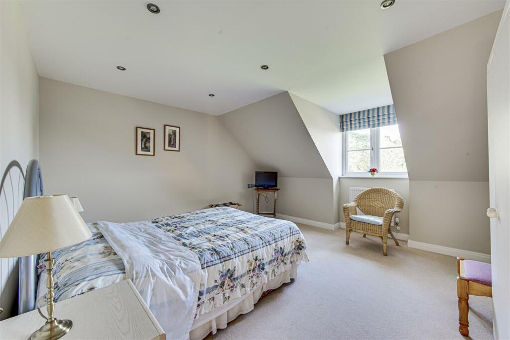 Additional property image - Spacious home on the exclusive Blackfirs Lane, Somerford, Congleton