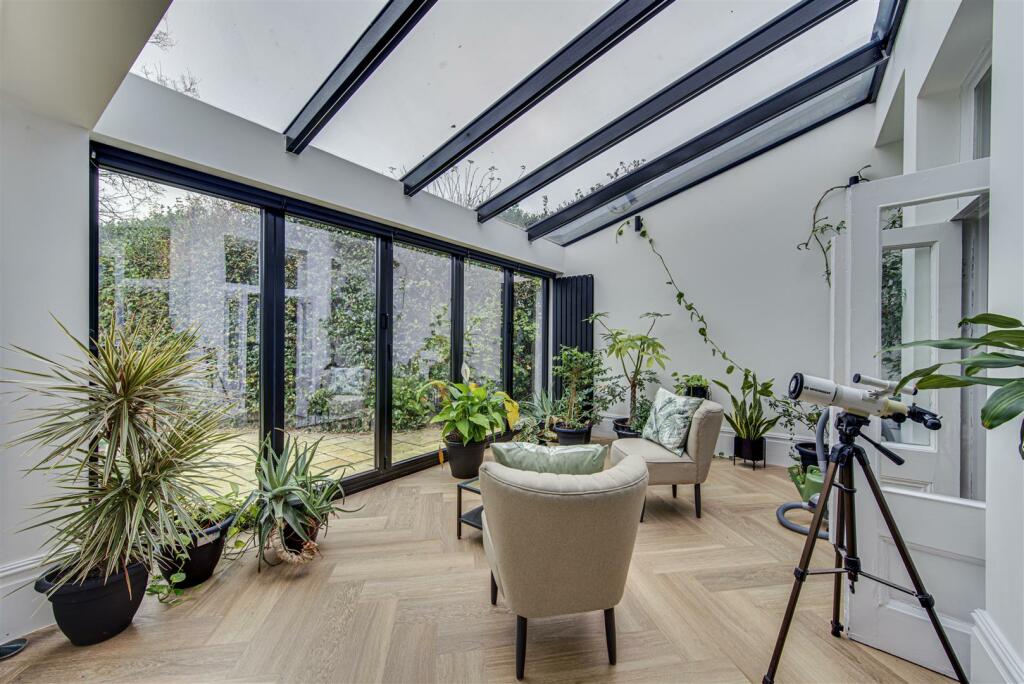 Additional property image - Park Lane, Congleton