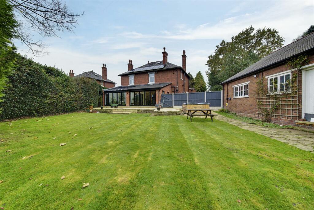 Additional property image - Park Lane, Congleton