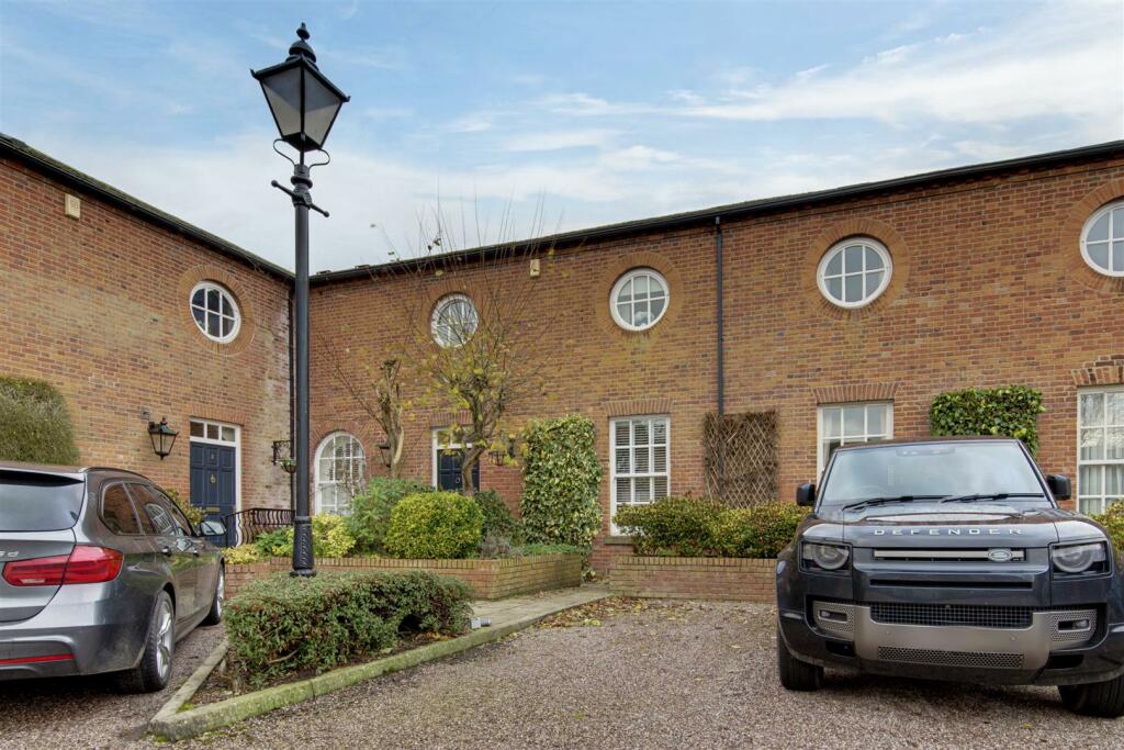 Additional property image - 3 The Stables, Somerford, Congleton
