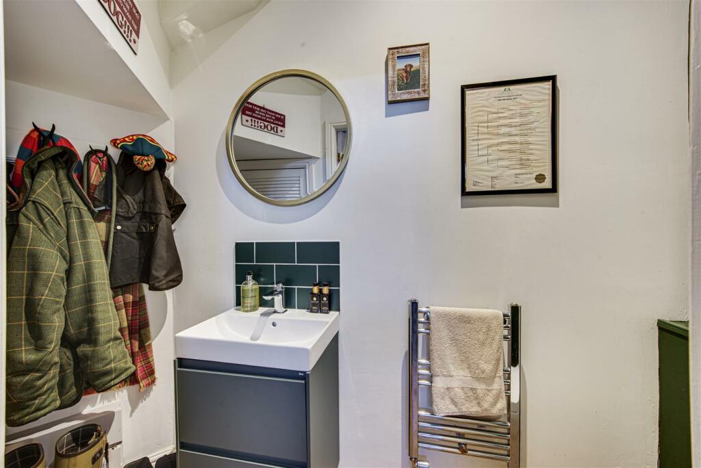 Additional property image - 3 The Stables, Somerford, Congleton