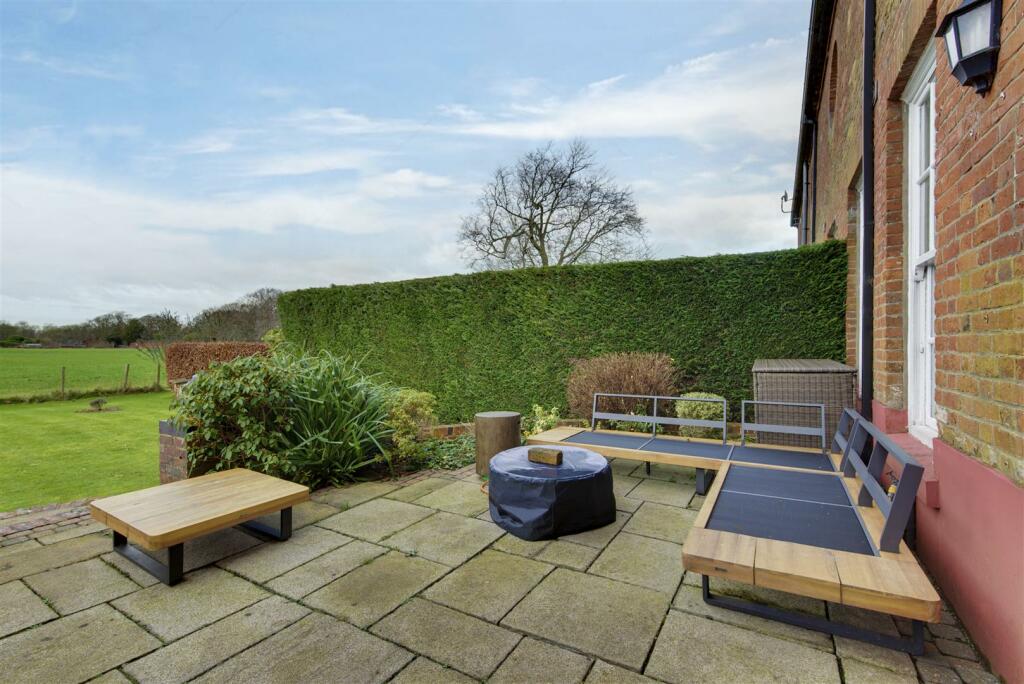 Additional property image - 3 The Stables, Somerford, Congleton