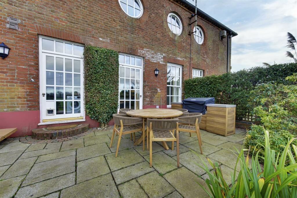 Additional property image - 3 The Stables, Somerford, Congleton