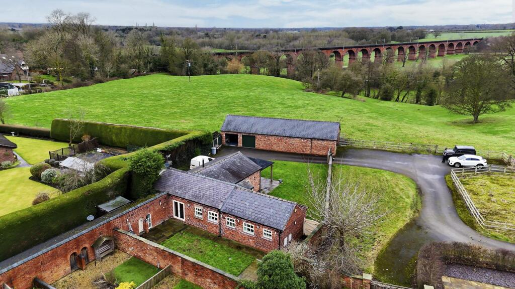 Additional property image - Bluebell Cottage, Off Macclesfield Road, Holmes Chapel