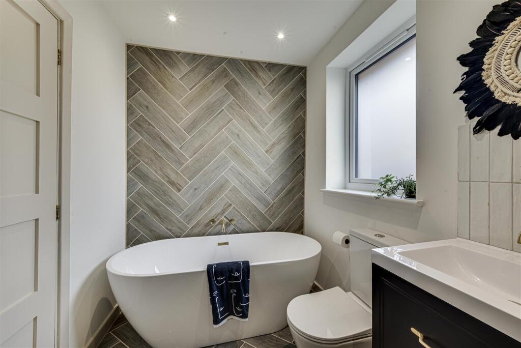 Additional property image - Daisybank Drive, Congleton, Cheshire