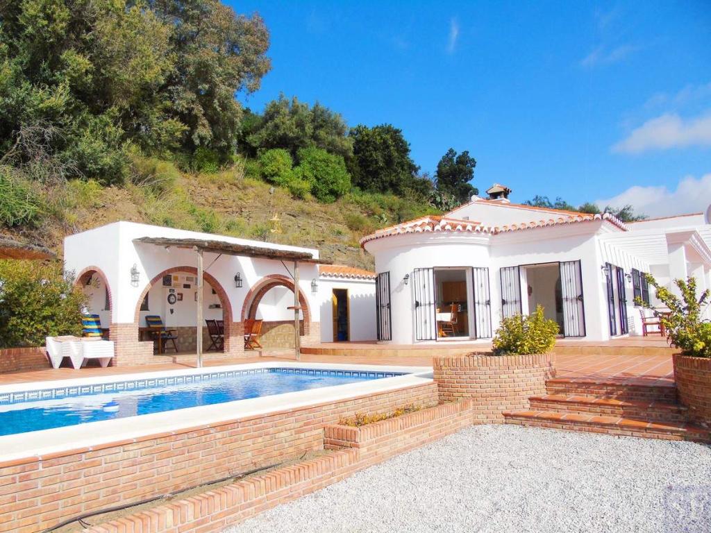 3 bedroom villa for sale in Andalucia, Malaga, Sayalonga, Spain