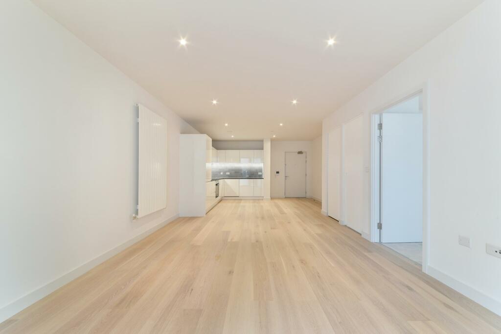 1 bedroom apartment for rent in Mercier Court, Royal Wharf, London, E16