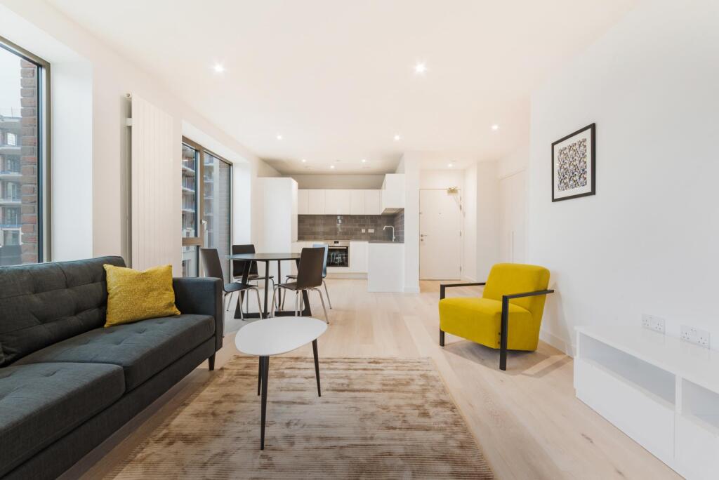 Main image of property: Pendant Court, Royal Wharf, E16