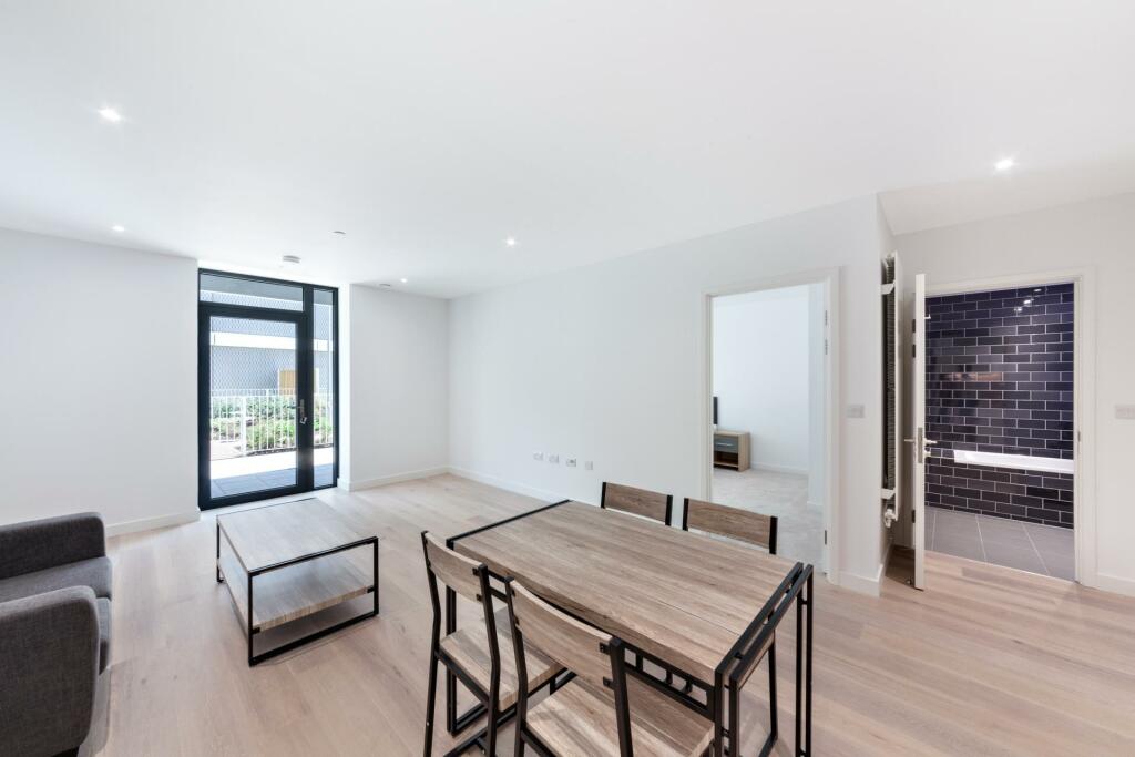 Main image of property: Fairwater House, Royal Wharf, London, E16