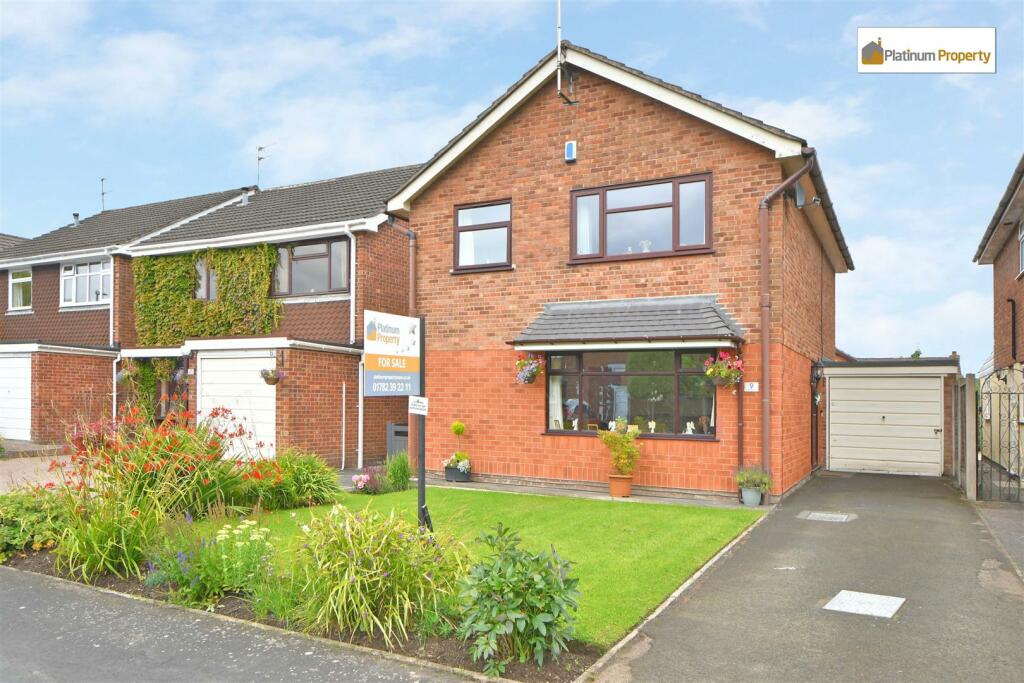 4 bedroom detached house for sale in Honeysuckle Avenue, Blythe Bridge