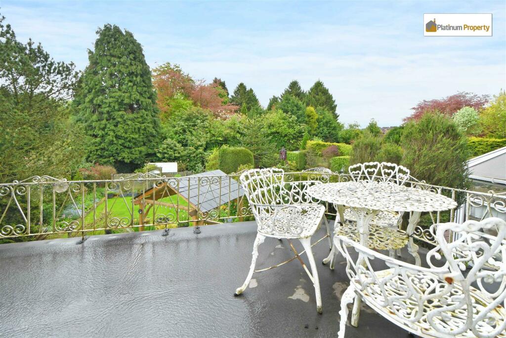 3 bedroom detached house for sale in Grindley Lane, Meir Heath, ST3 7LP