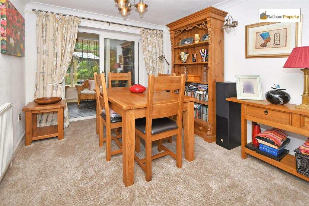 3 bedroom detached house for sale in Grindley Lane, Meir Heath, ST3 7LP