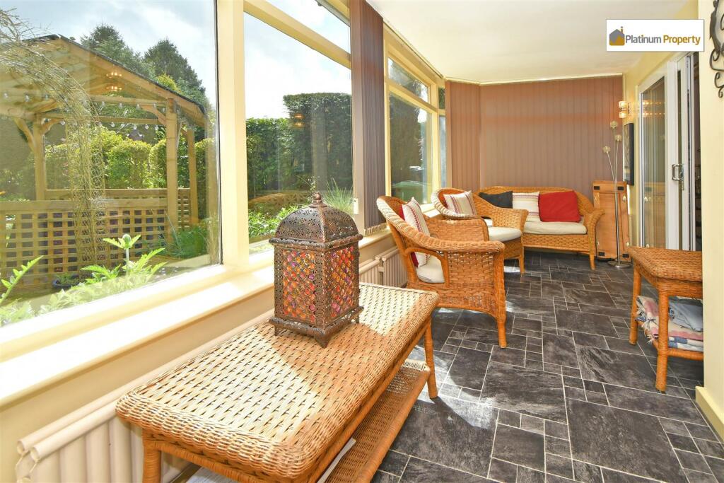 3 bedroom detached house for sale in Grindley Lane, Meir Heath, ST3 7LP