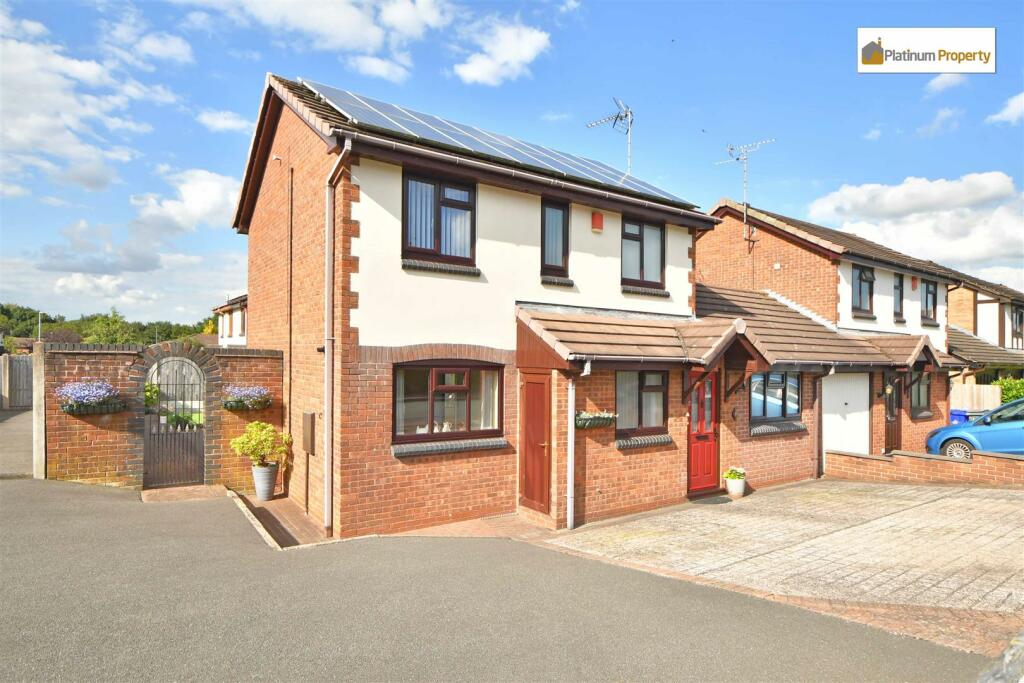 3 bedroom link detached house for sale in Chervil Close, Meir Park, ST3 7YD, ST3