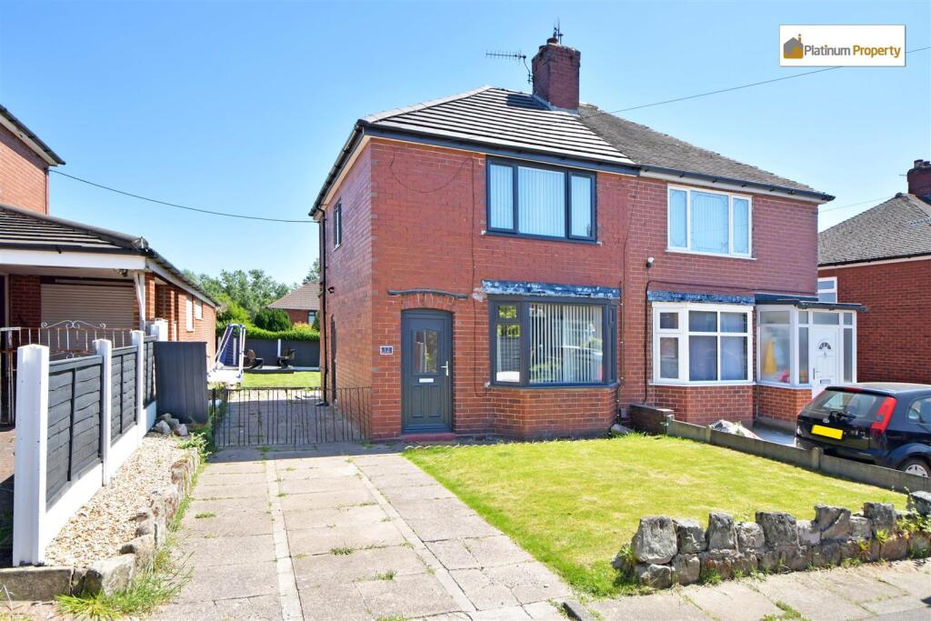 Main image of property: Ash Grove, Blurton, ST3 2AE