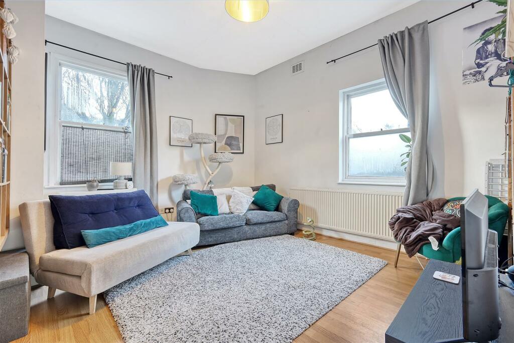 2 bedroom flat for sale in Drayton Park, N5 1LX, N5