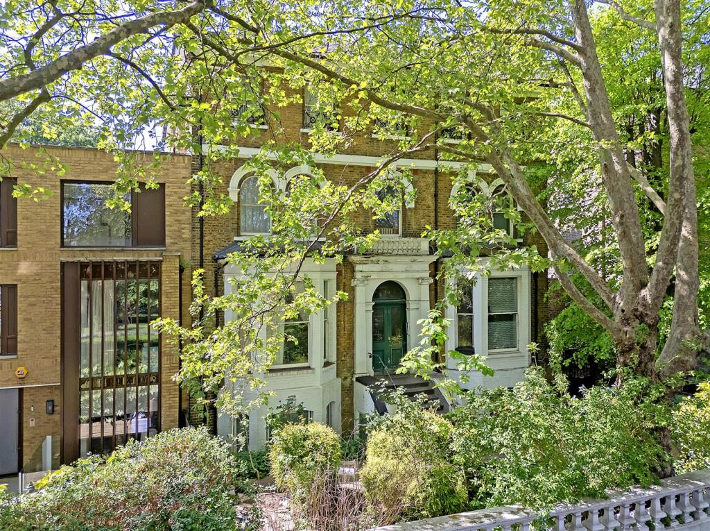 Main image of property: Highbury New Park, N5 2EU