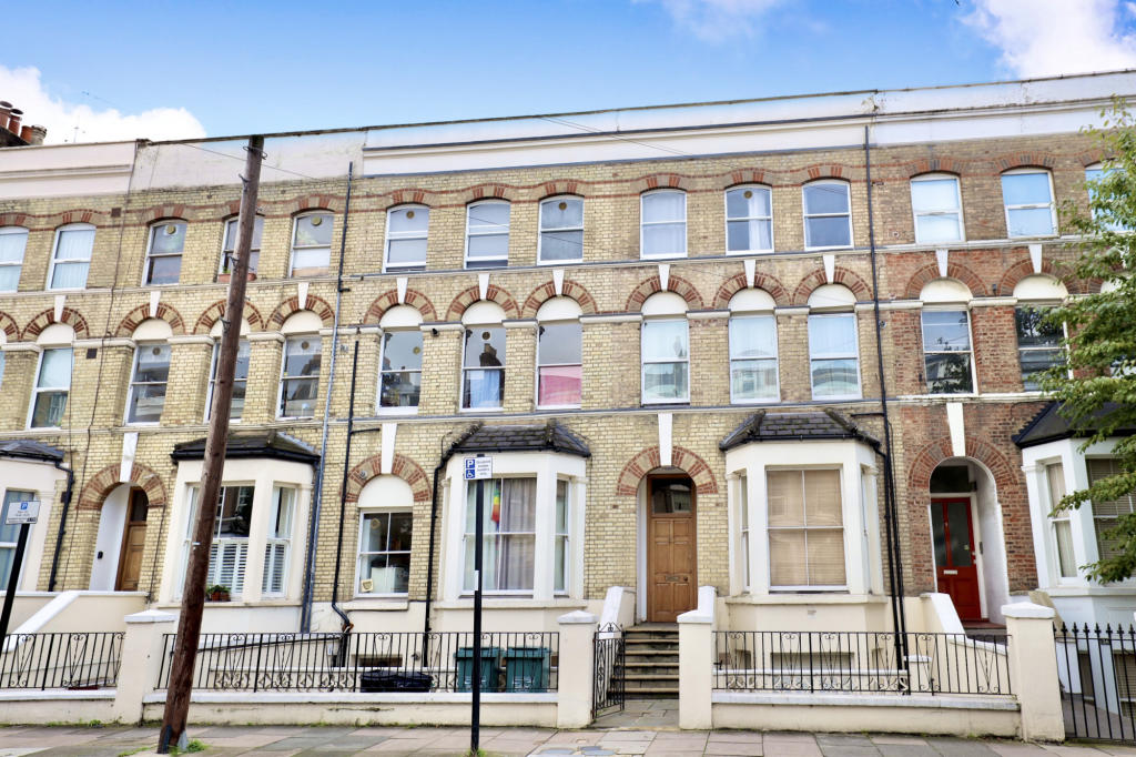 2 bedroom apartment for sale in Marlborough Road, N19 4NA, N19