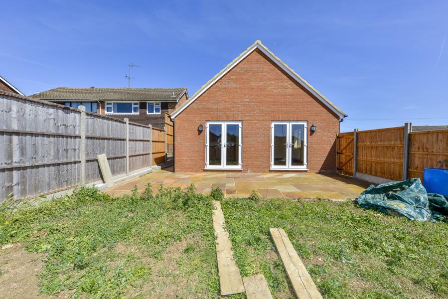 2 bedroom detached bungalow for sale in Mansfield Street, Stanwick